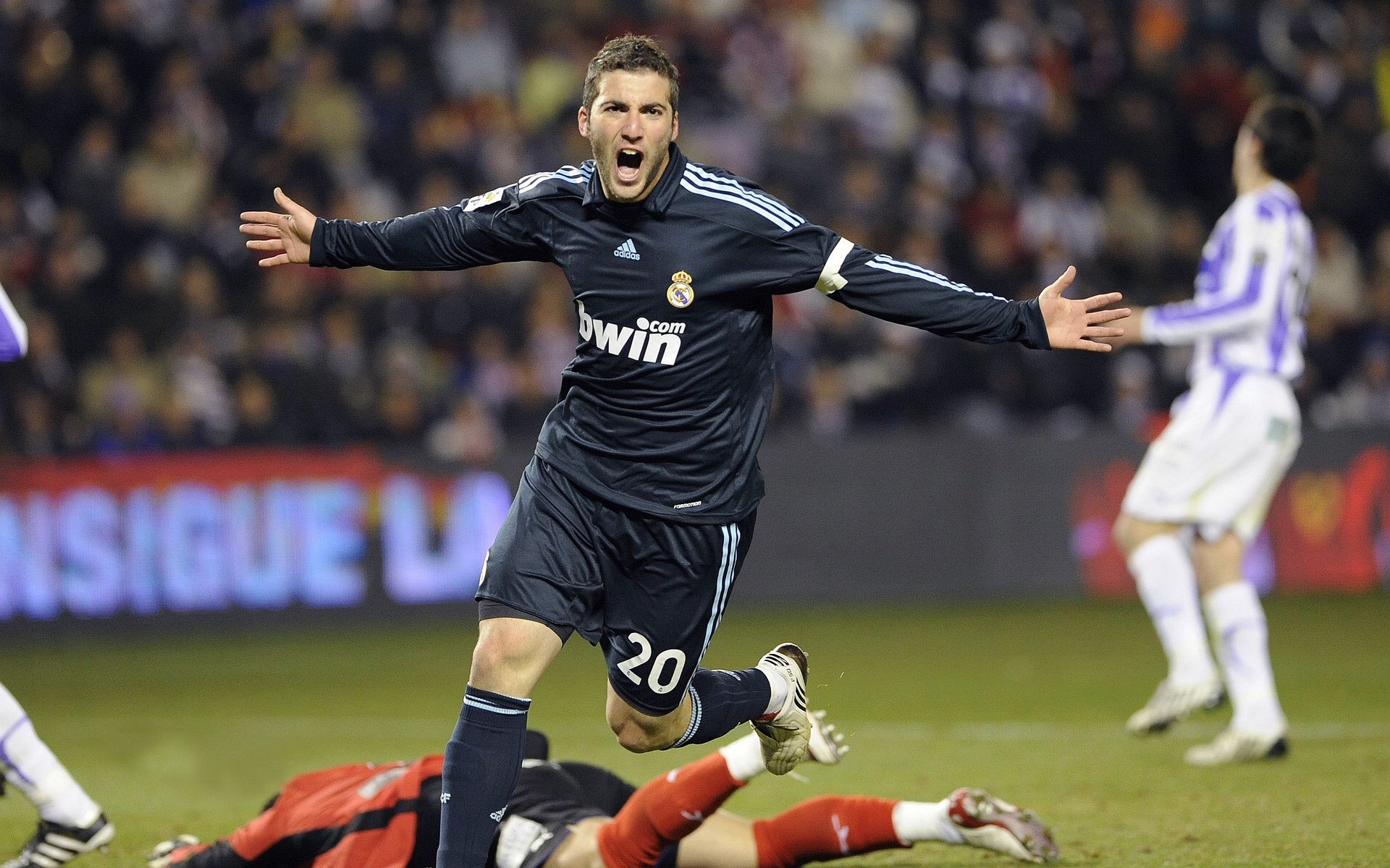 爱游戏下载-南特中场神奇状态复苏，球队竞争力逐渐提升，南特对里昂的比分预测