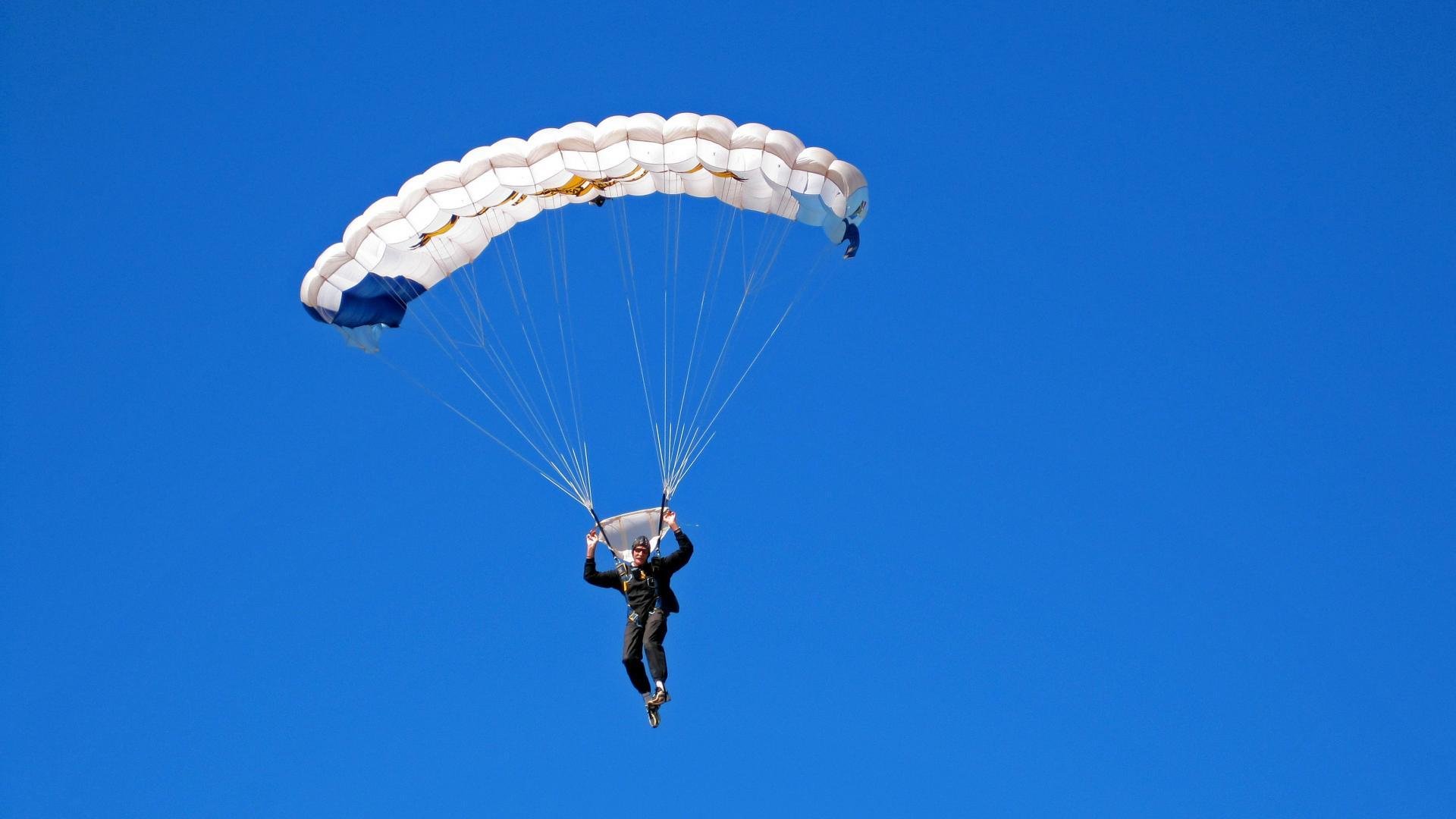 爱游戏体育（AYX）官方APP下载-圣保利队全力备战接下来的比赛，期待取得胜利，圣保利德甲