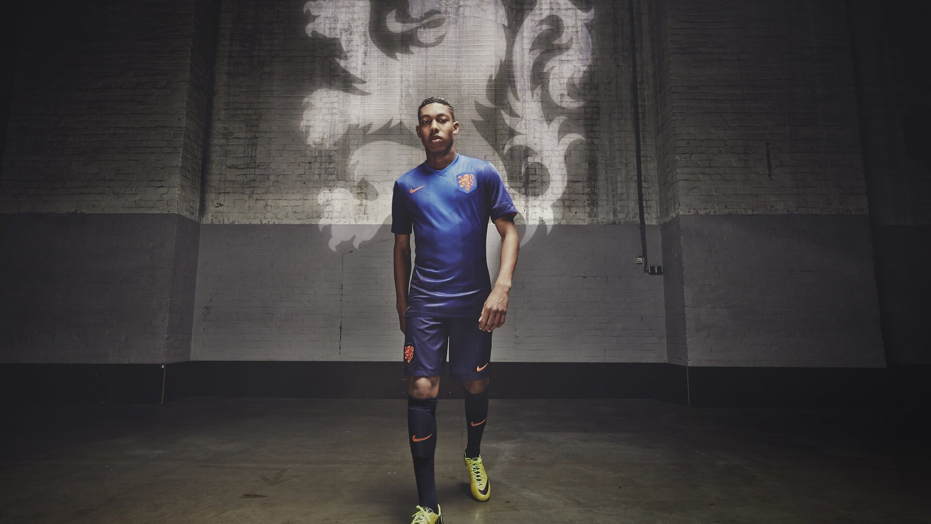 足球主题酒店落户南京打造球迷文化空间，南京足球主题公园